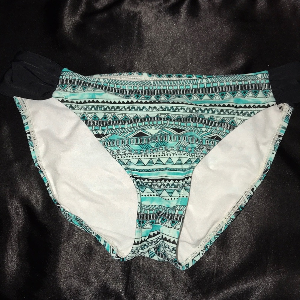 Blue Geometry Patterned Bikini Bottom